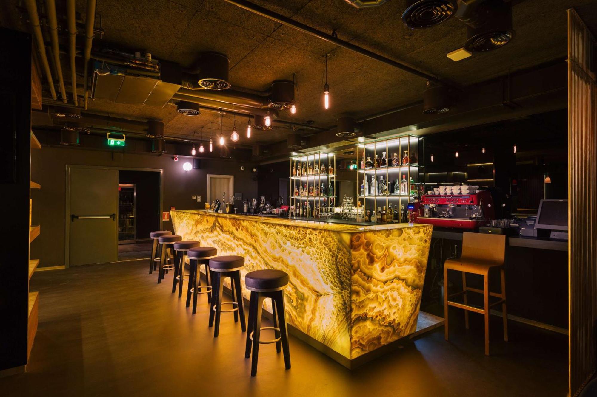 Doubletree By Hilton Hotel Cluj - City Plaza Εξωτερικό φωτογραφία The bar at the 2016 edition of the festival