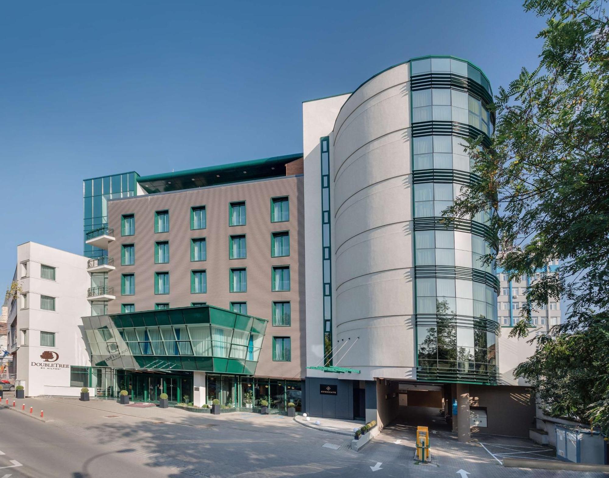Doubletree By Hilton Hotel Cluj - City Plaza Εξωτερικό φωτογραφία The new building of the University of Novi Sad