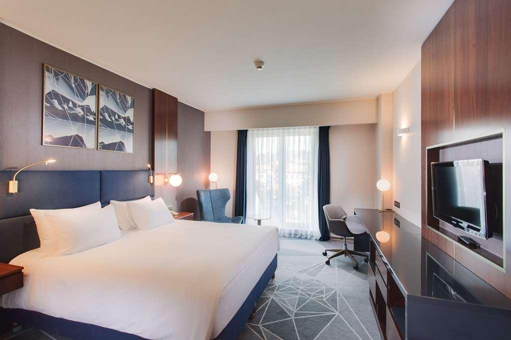 Doubletree By Hilton Hotel Cluj - City Plaza Δωμάτιο φωτογραφία