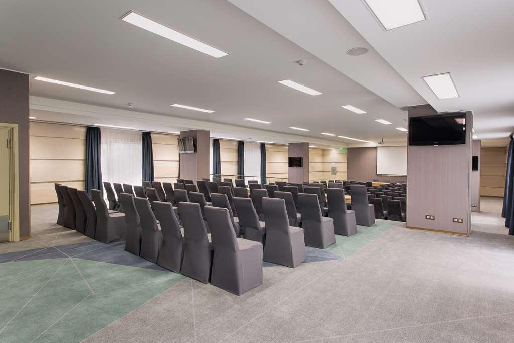 Doubletree By Hilton Hotel Cluj - City Plaza Ανέσεις φωτογραφία